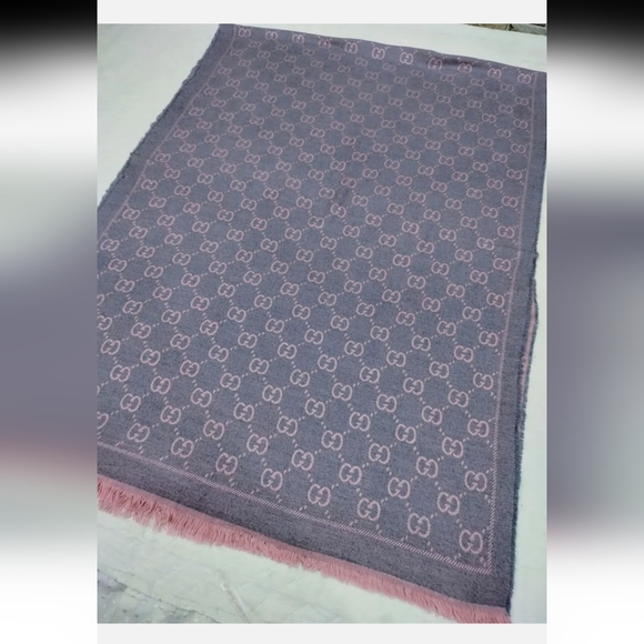 Gucci wool scarf - Picture 5 of 14